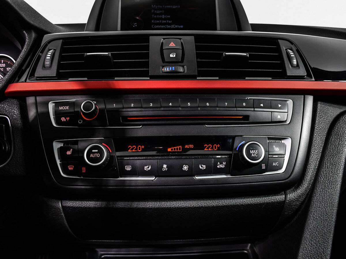 Б/У БМВ 3 серии 2015 года. Фото: #18