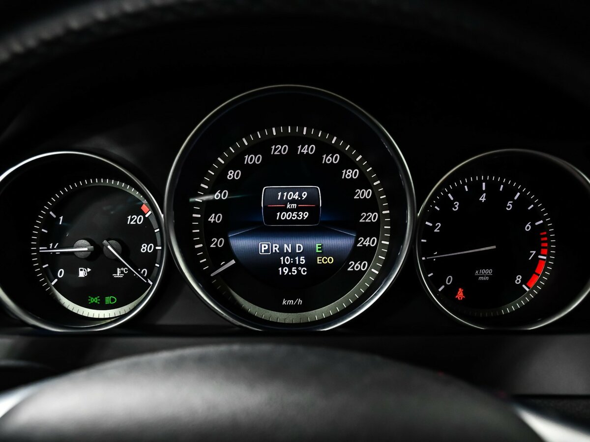 Б/У Мерседес-Бенц Ц-Класс 2013 года. Фото: #8