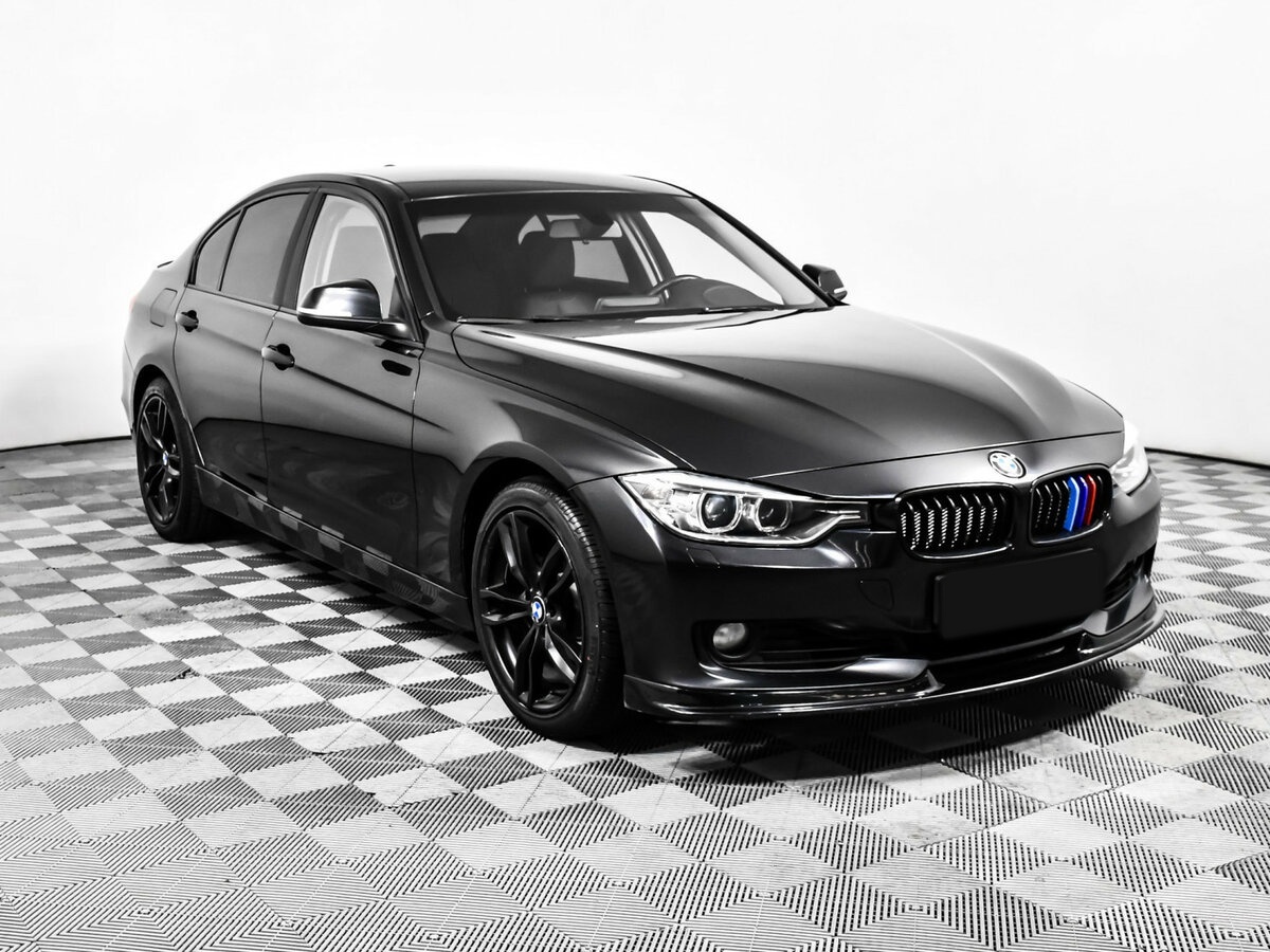 Б/У БМВ 3 серии 2013 года. Фото: #2