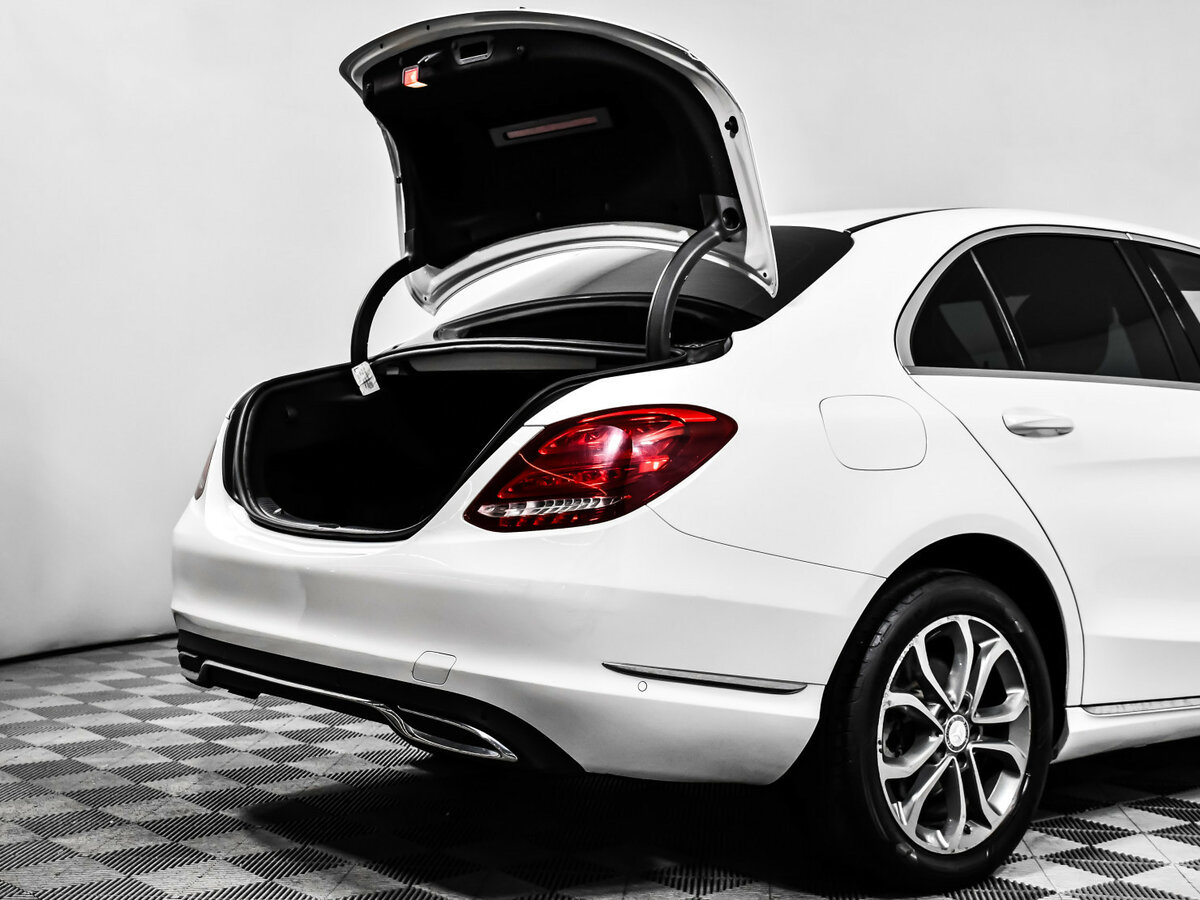 Б/У Мерседес-Бенц Ц-Класс 2014 года. Фото: #18