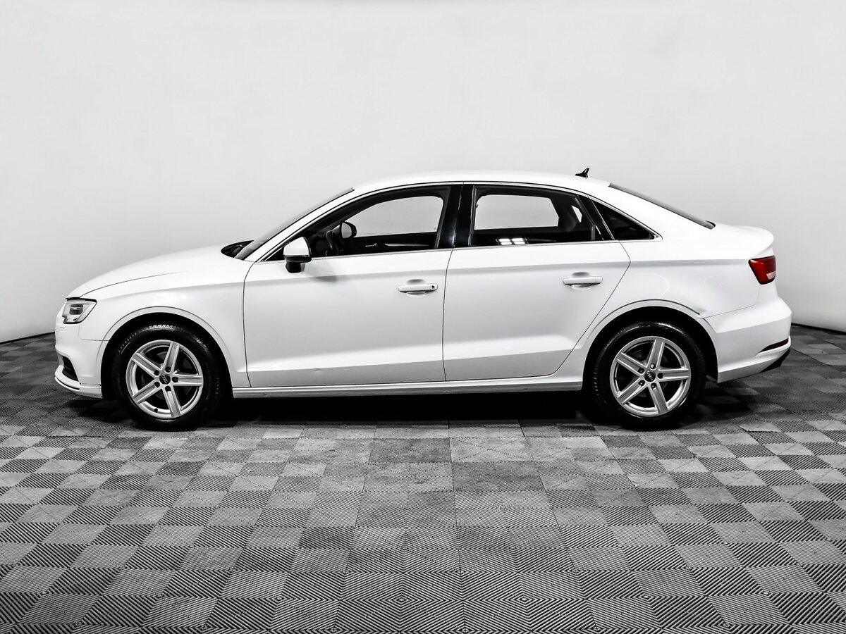 Б/У Ауди А3 2019 года. Фото: #7