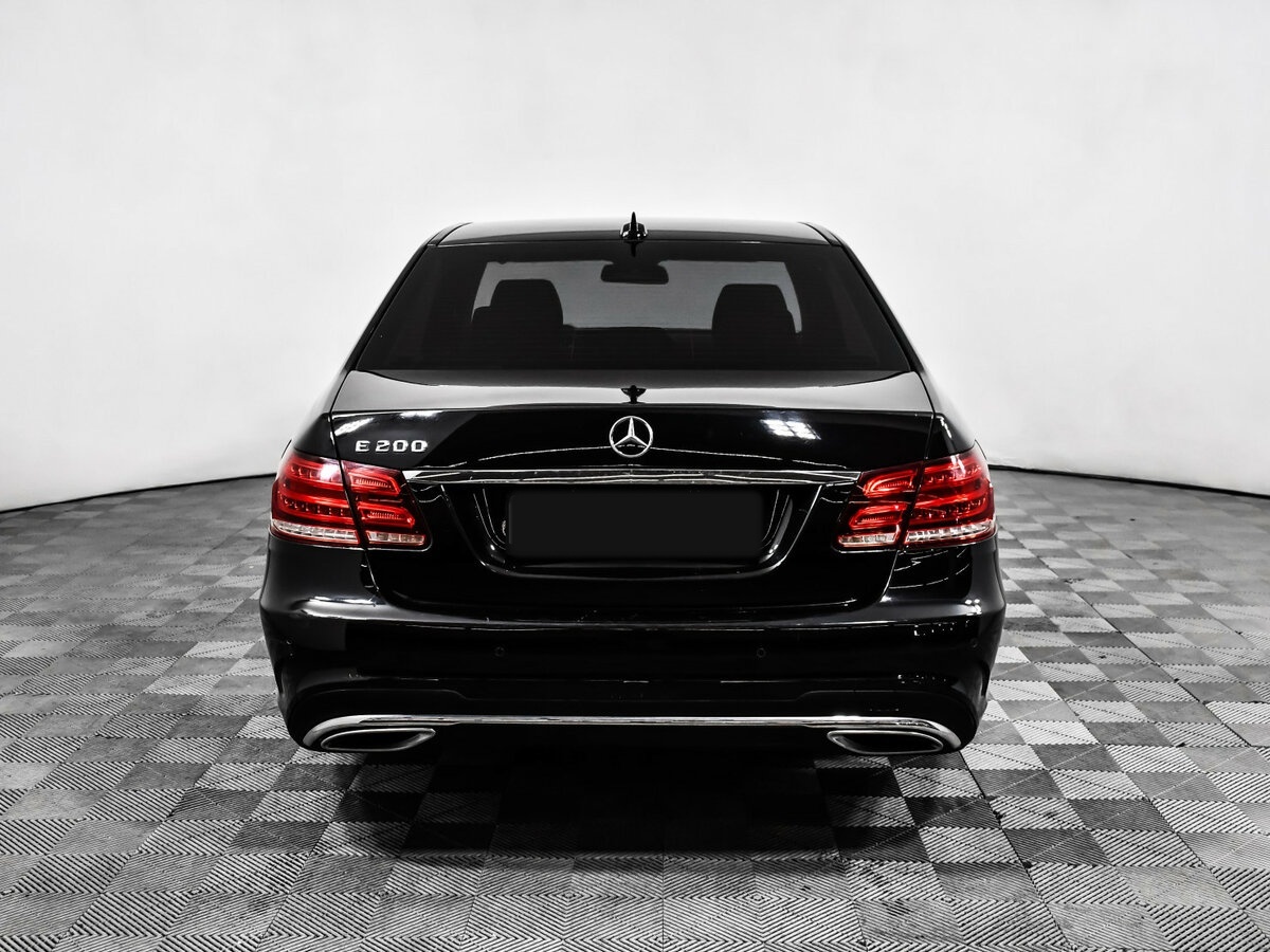 Б/У Мерседес-Бенц Е-Класс 2013 года. Фото: #5