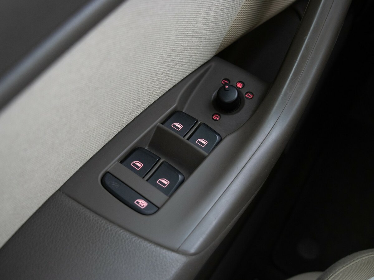 Б/У Ауди К3 2013 года. Фото: #14