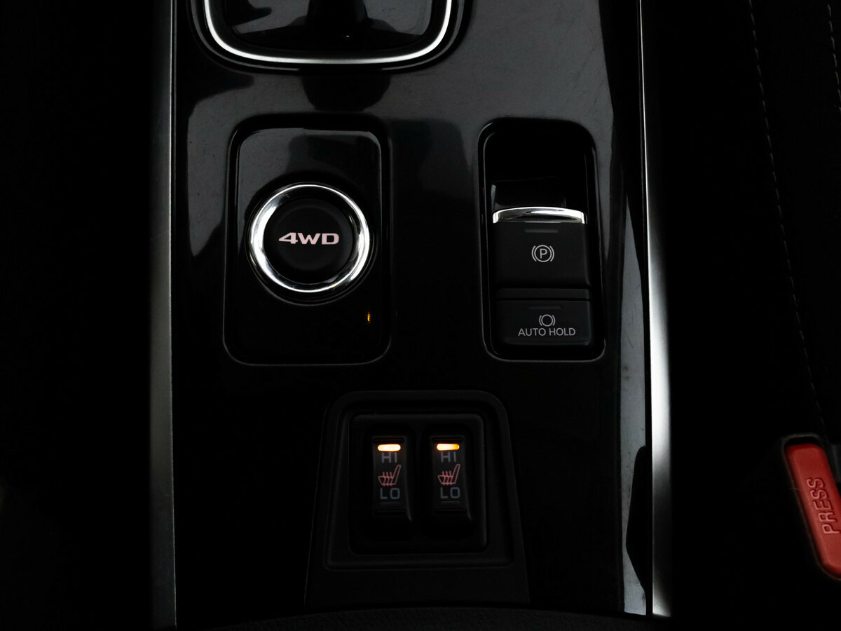 Б/У Митсубиши Оутлэндер 2019 года. Фото: #12