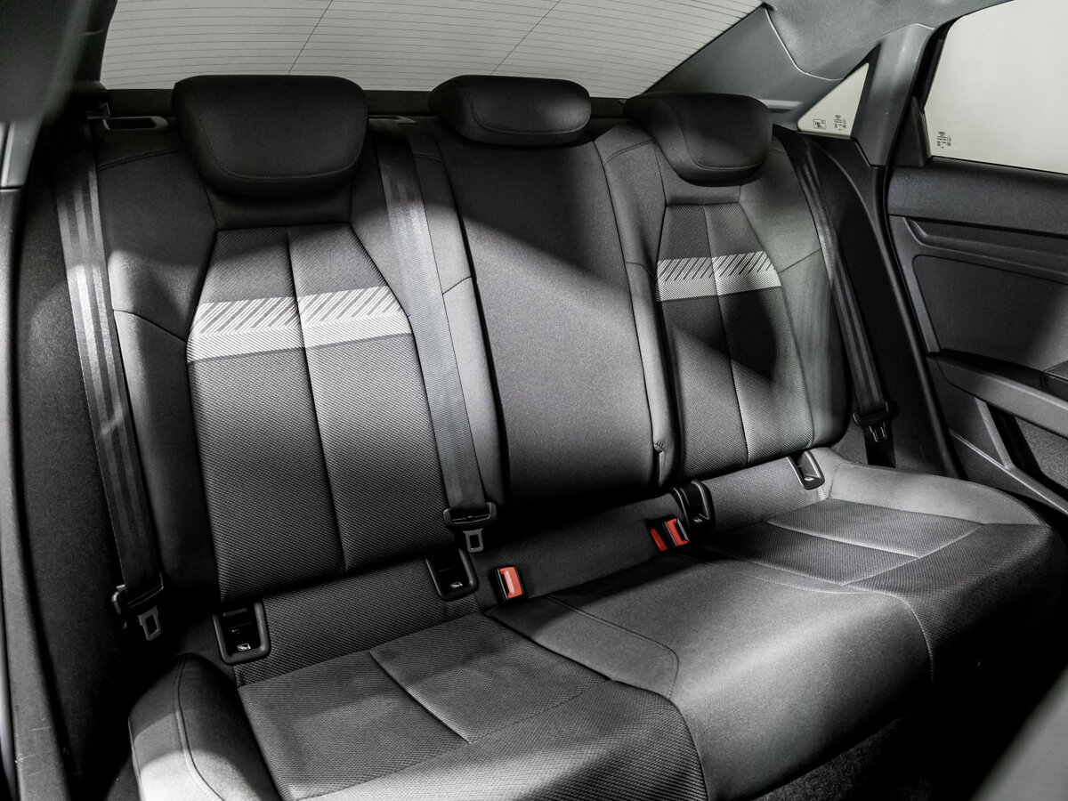 Б/У Ауди А3 2021 года. Фото: #17