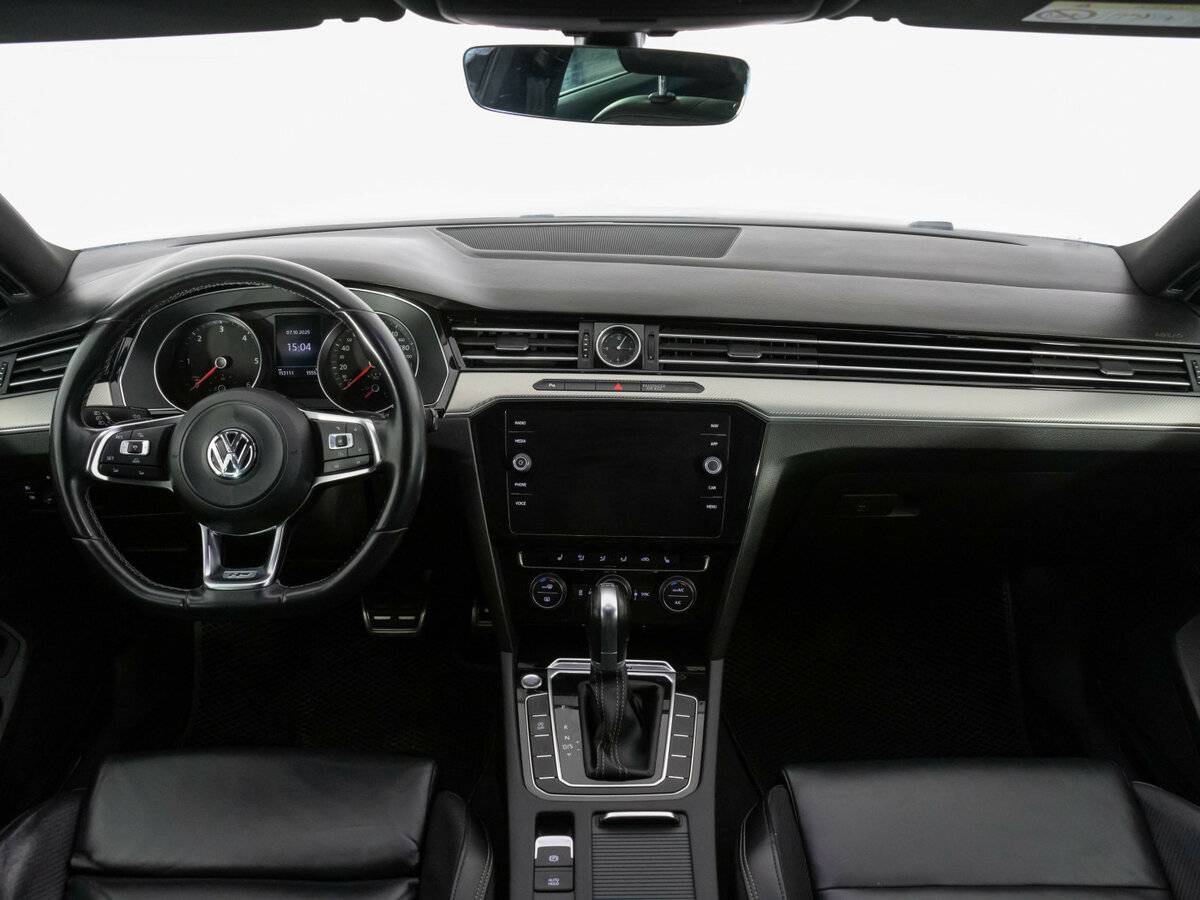 Б/У Фольксваген Пассат 2018 года. Фото: #9