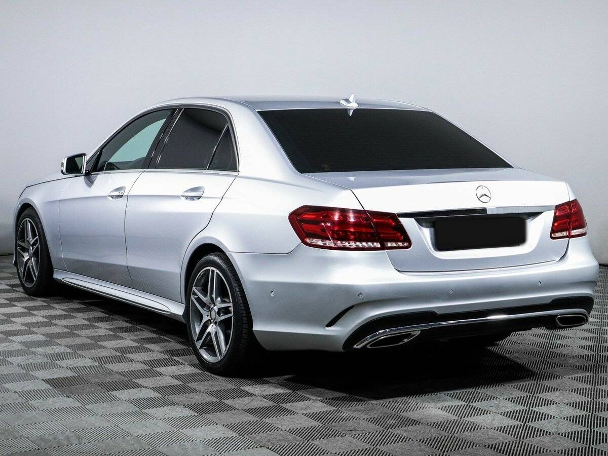 Б/У Мерседес-Бенц Е-Класс 2015 года. Фото: #5