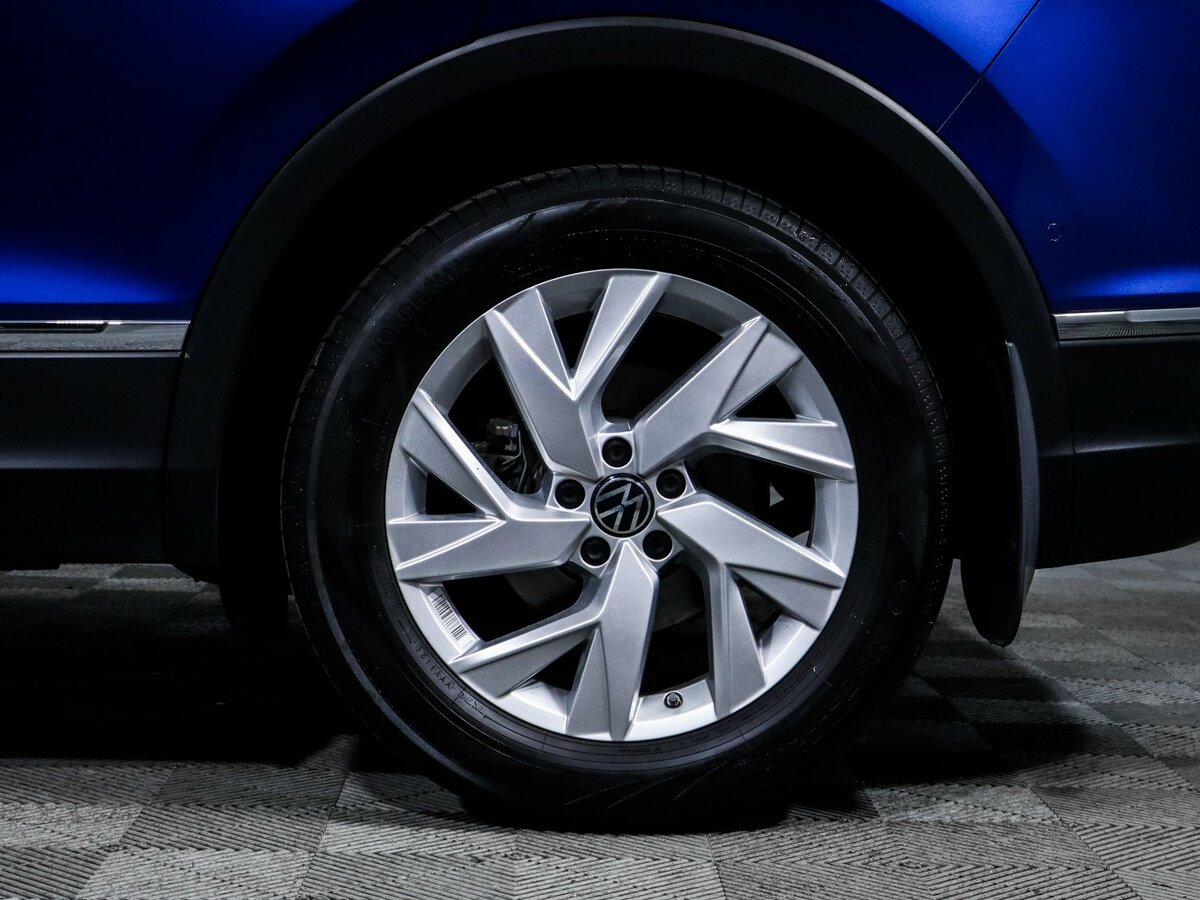 Б/У Фольксваген Тигуан 2021 года. Фото: #11