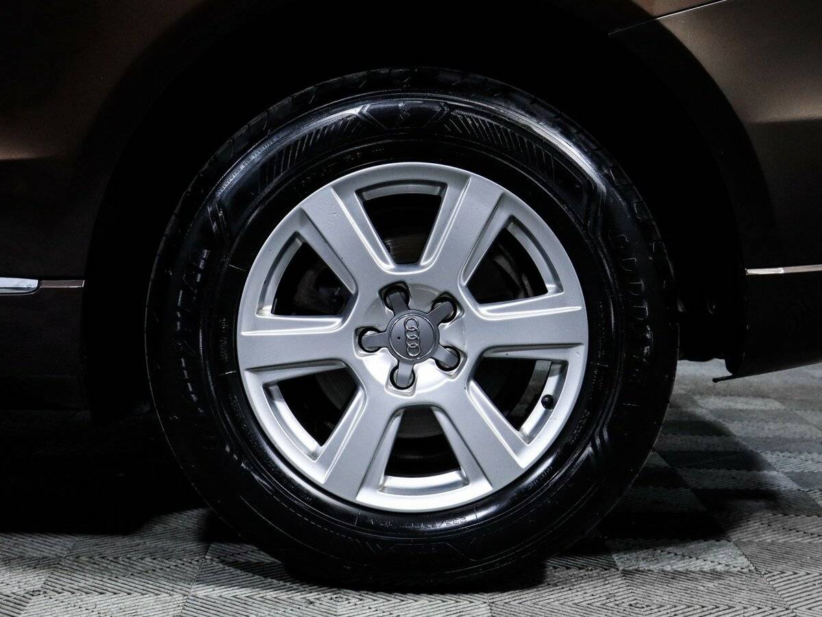 Б/У Ауди К5 2013 года. Фото: #12