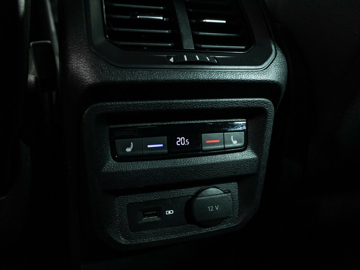 Б/У Фольксваген Тигуан 2018 года. Фото: #17