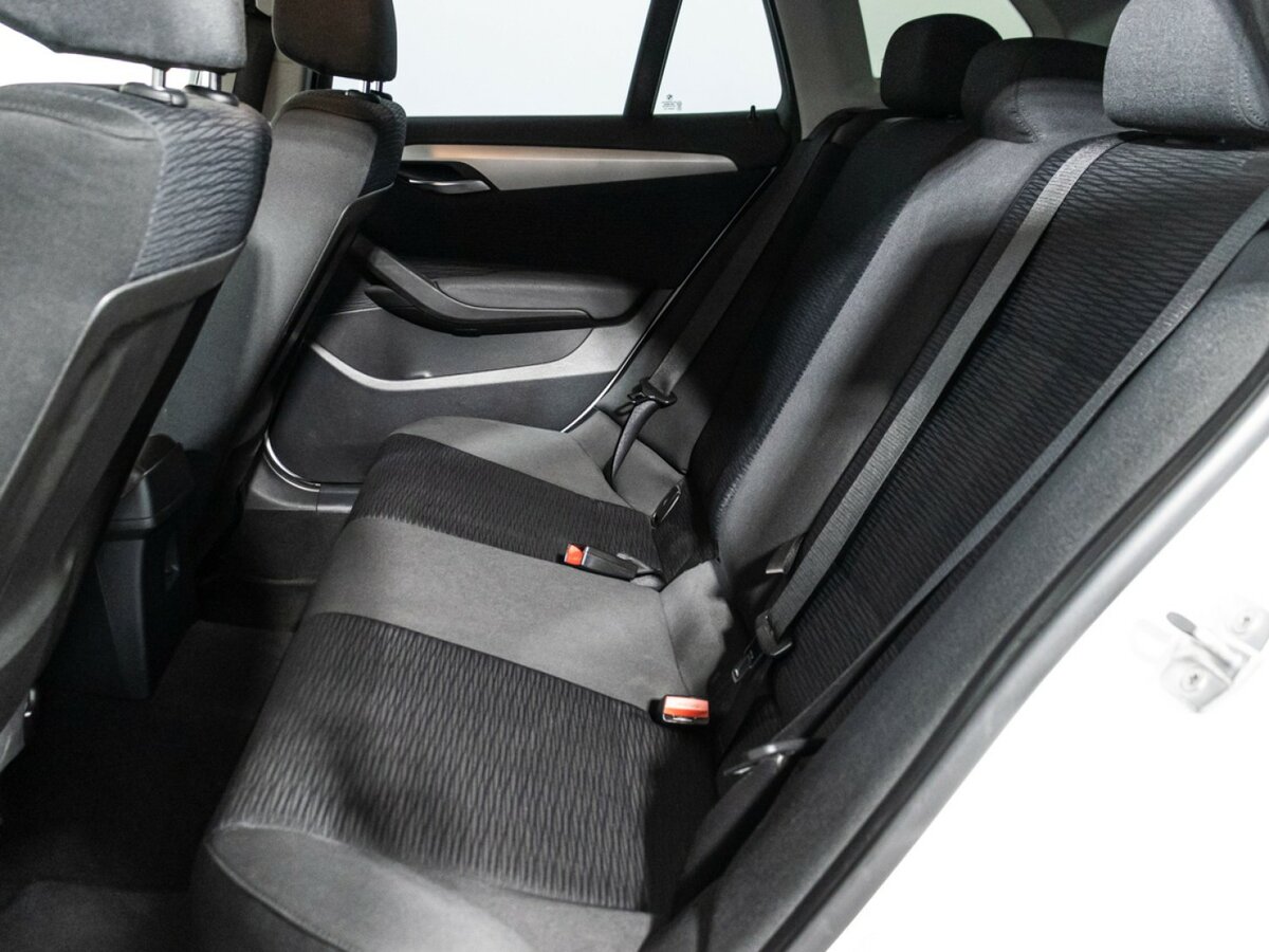 Б/У БМВ Икс1 2013 года. Фото: #9