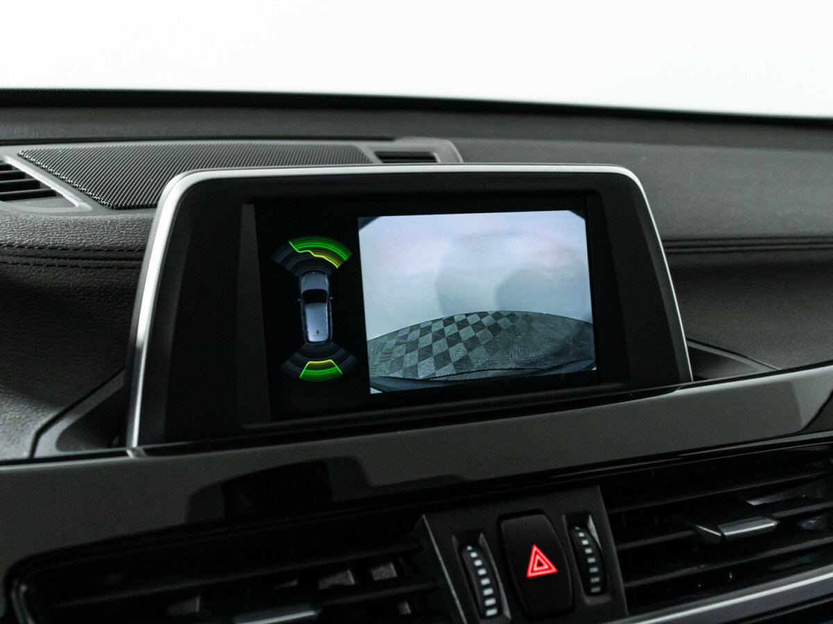 Б/У БМВ Икс1 2019 года. Фото: #13