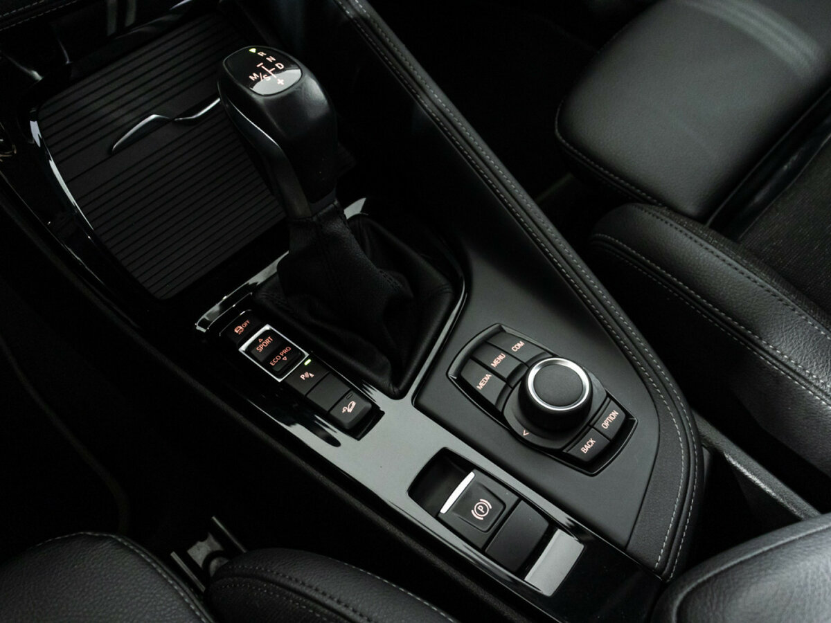 Б/У БМВ Икс1 2019 года. Фото: #15