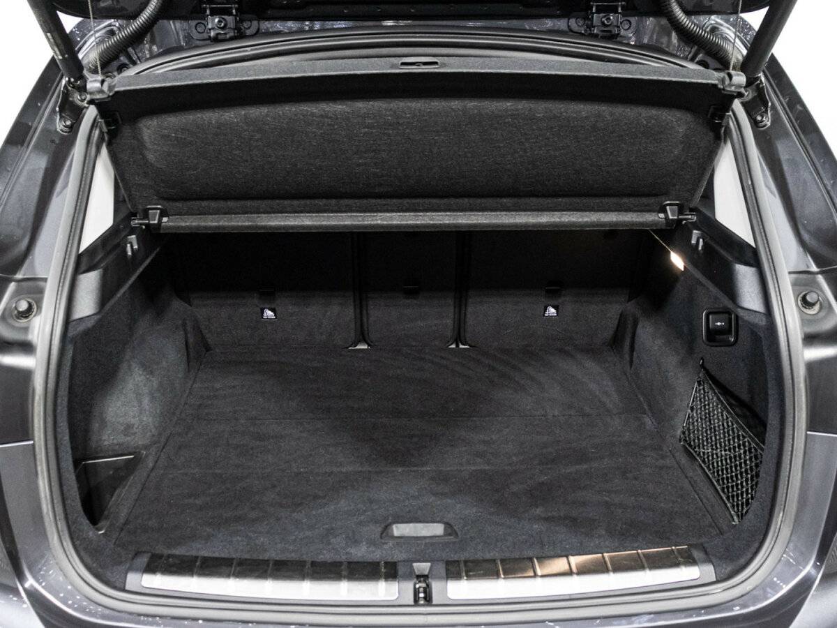 Б/У БМВ Икс1 2019 года. Фото: #18