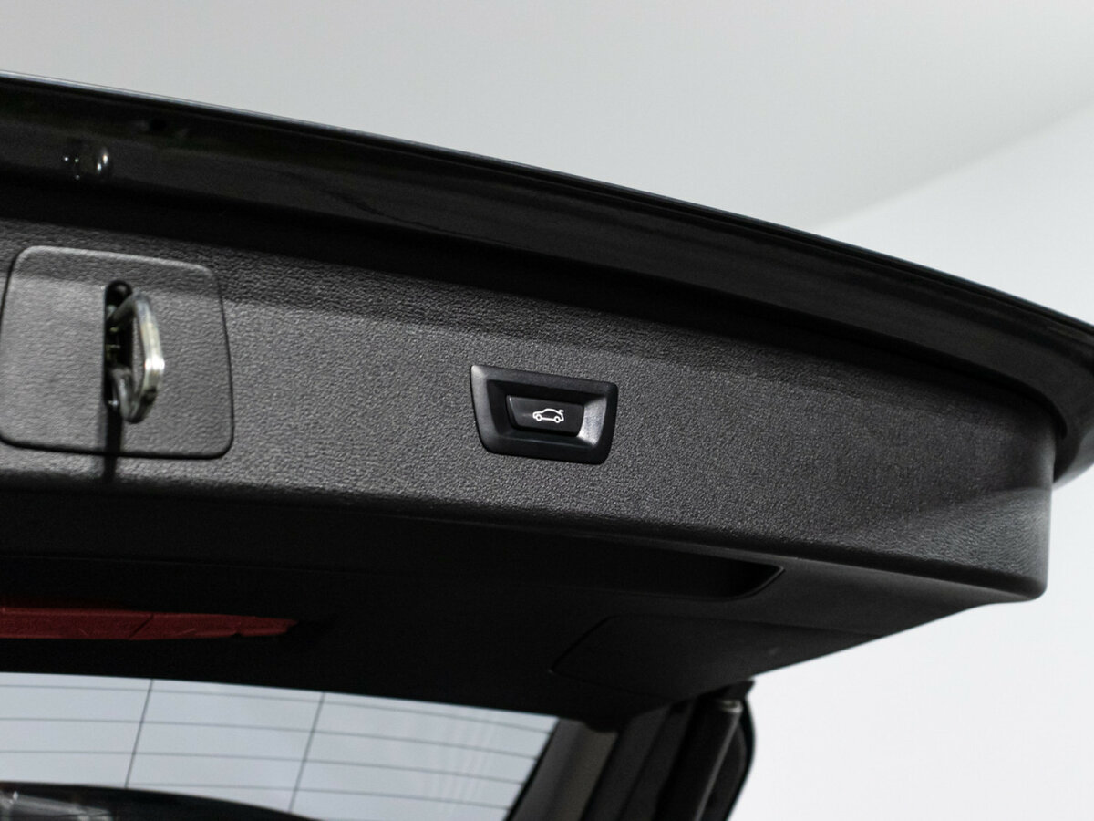 Б/У БМВ Икс1 2019 года. Фото: #19