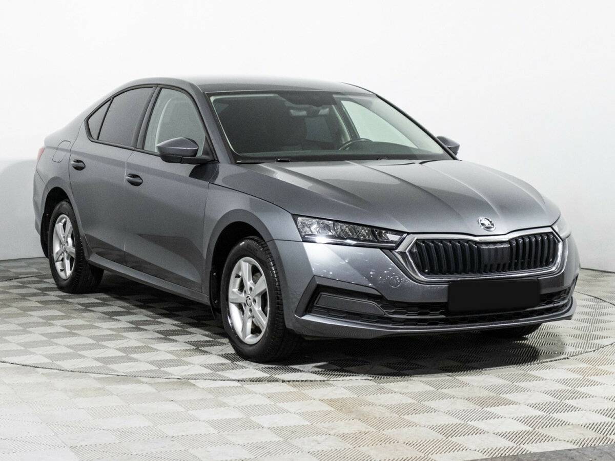 Б/У Шкода Октавия 2021 года. Фото: #2