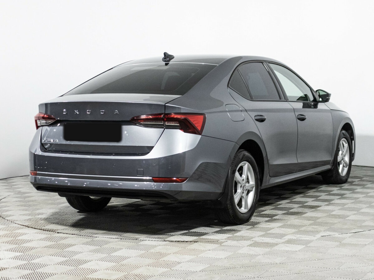 Б/У Шкода Октавия 2021 года. Фото: #4