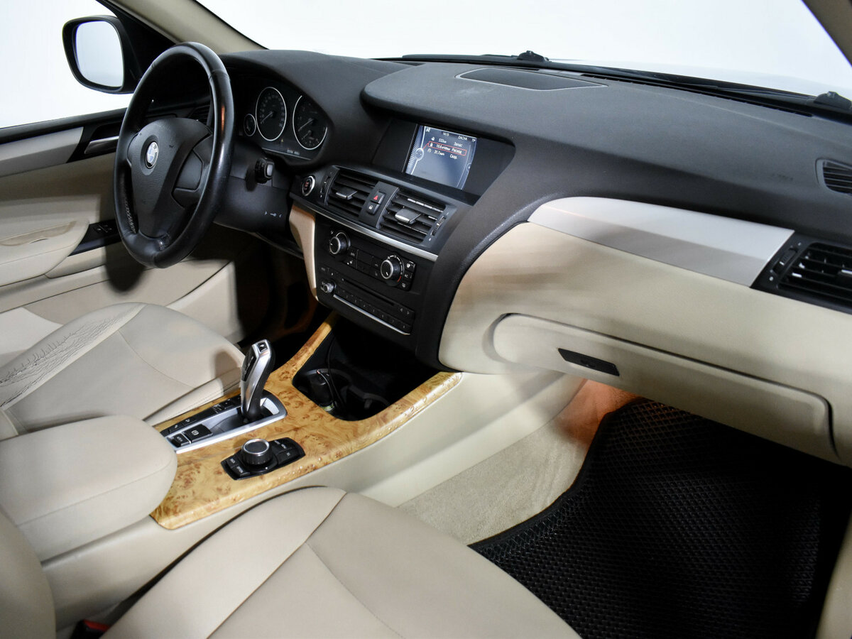 Б/У БМВ Икс3 2013 года. Фото: #10