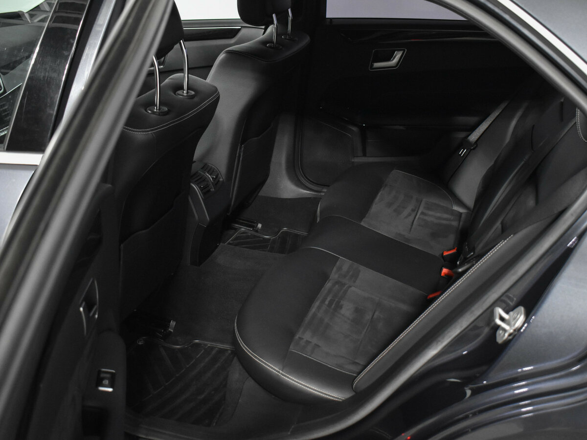 Б/У Мерседес-Бенц Е-Класс 2014 года. Фото: #10