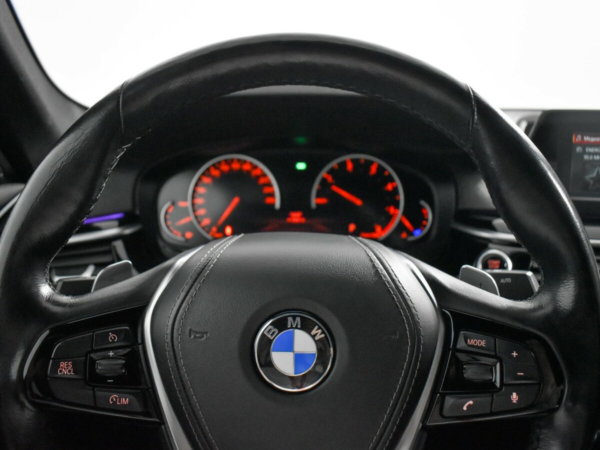 Б/У БМВ 5 серии 2017 года. Фото: #17