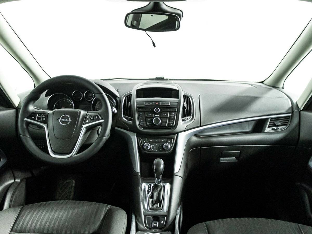 Б/У Опель Зафира 2013 года. Фото: #12