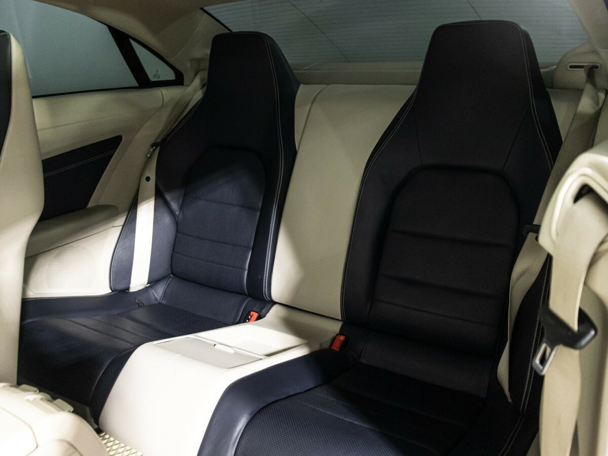 Б/У Мерседес-Бенц Е-Класс 2014 года. Фото: #9