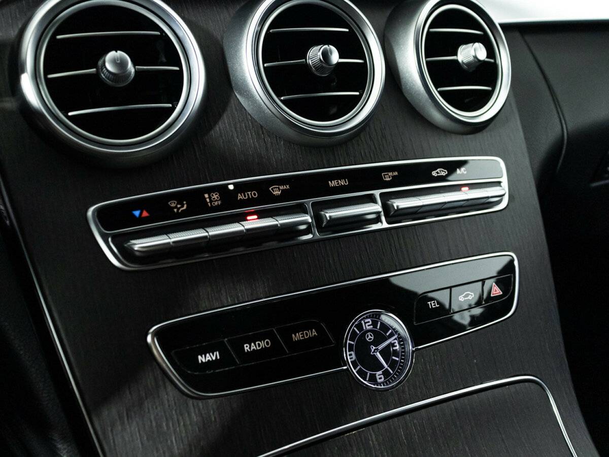 Б/У Мерседес-Бенц Ц-Класс 2018 года. Фото: #16