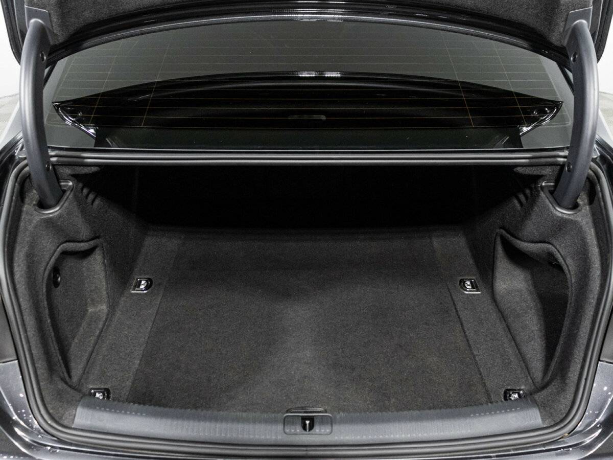 Б/У Ауди А4 2016 года. Фото: #19