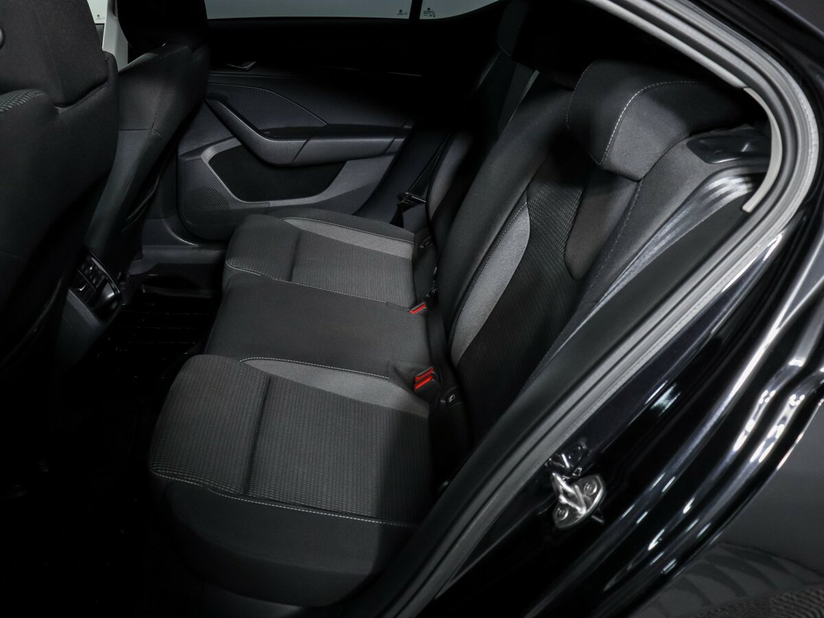 Б/У Шкода Октавия 2020 года. Фото: #7