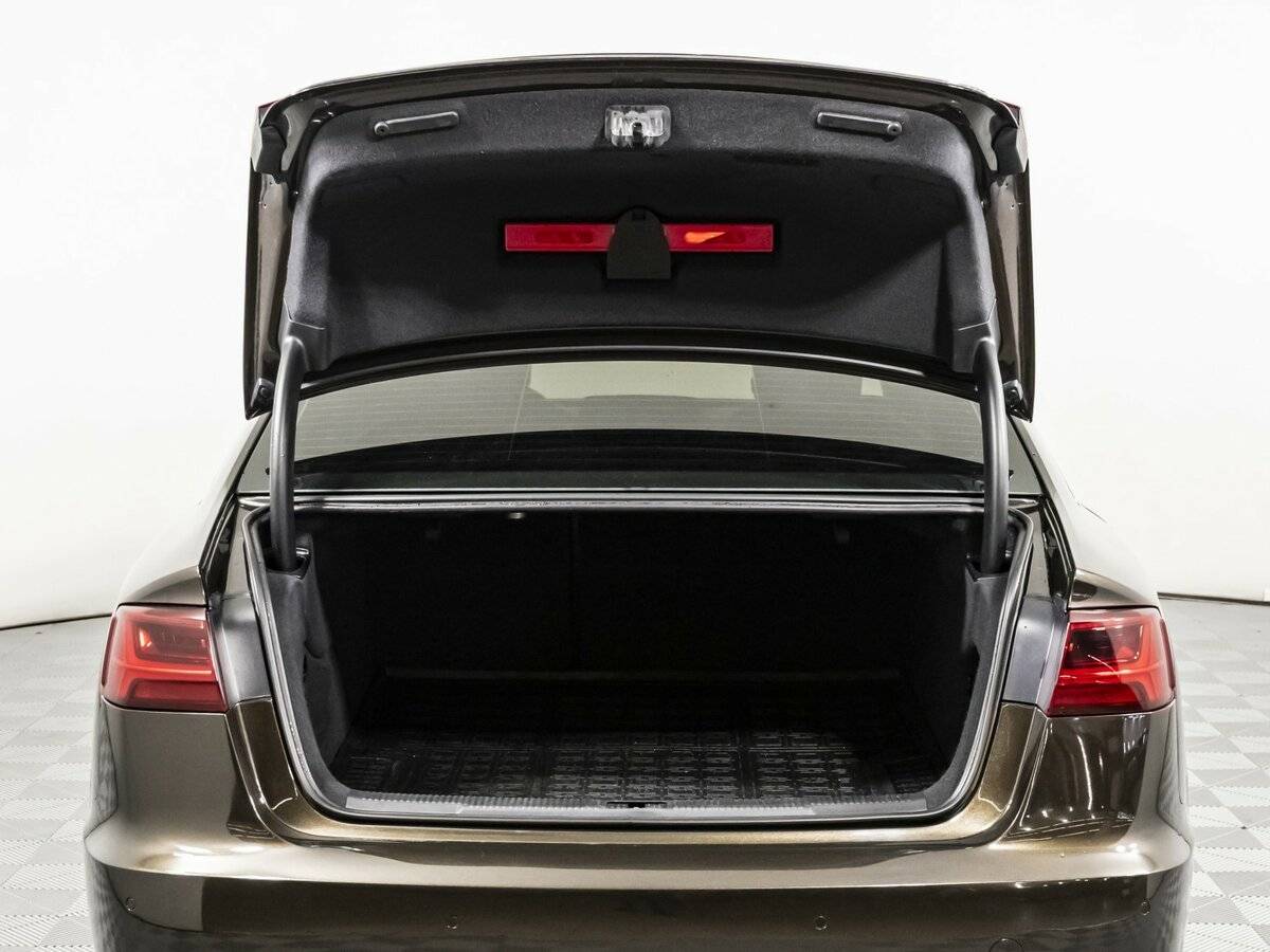 Б/У Ауди А6 2016 года. Фото: #14