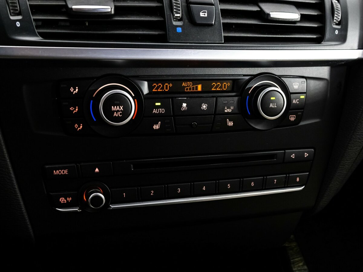 Б/У БМВ Икс3 2013 года. Фото: #17