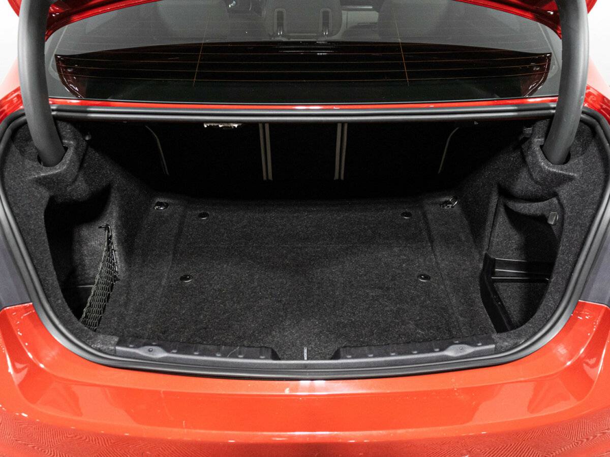 Б/У БМВ 3 серии 2016 года. Фото: #14