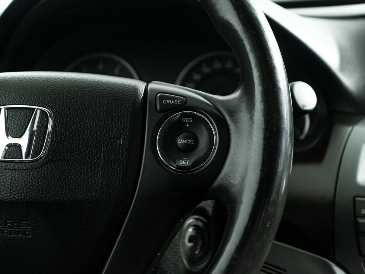 Б/У Хонда Кросстур 2014 года. Фото: #18