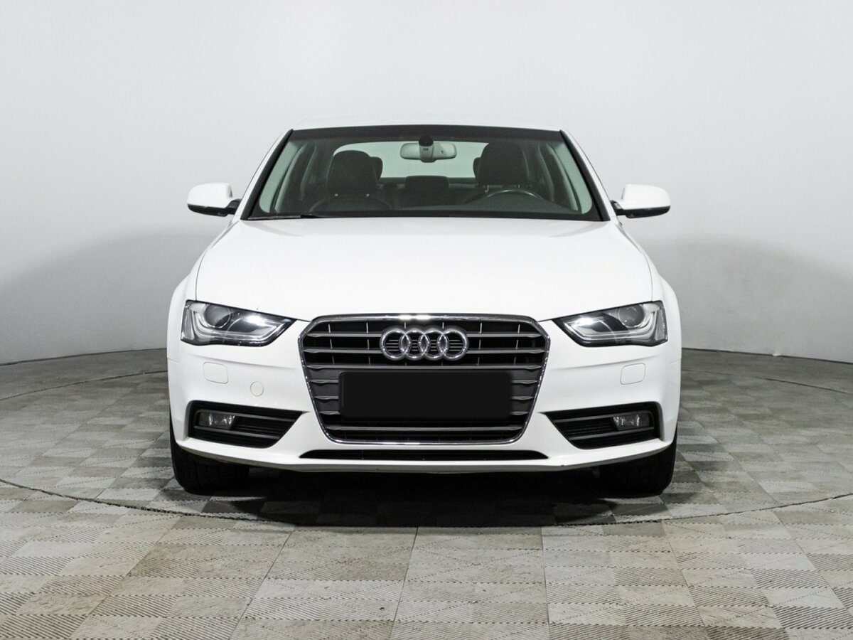 Б/У Ауди А4 2015 года. Фото: #1