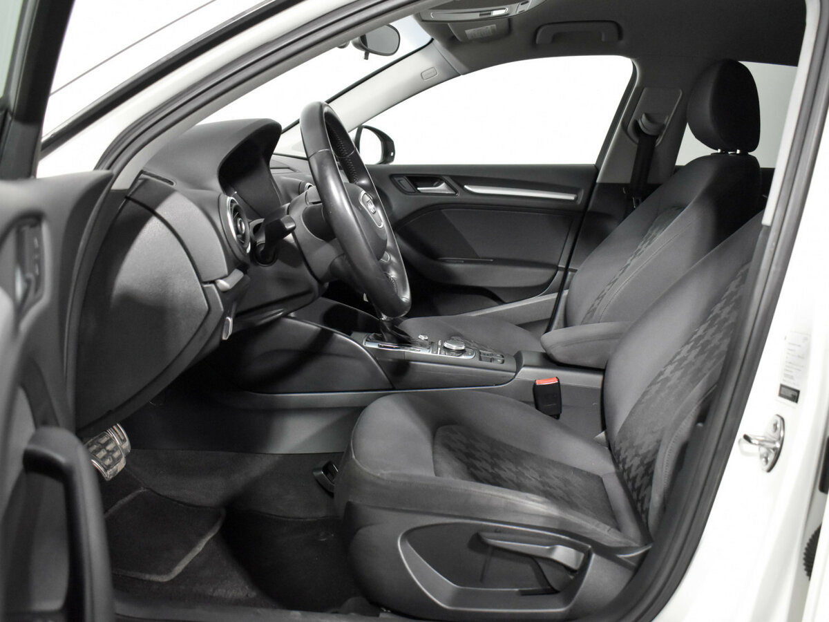 Б/У Ауди А3 2013 года. Фото: #10