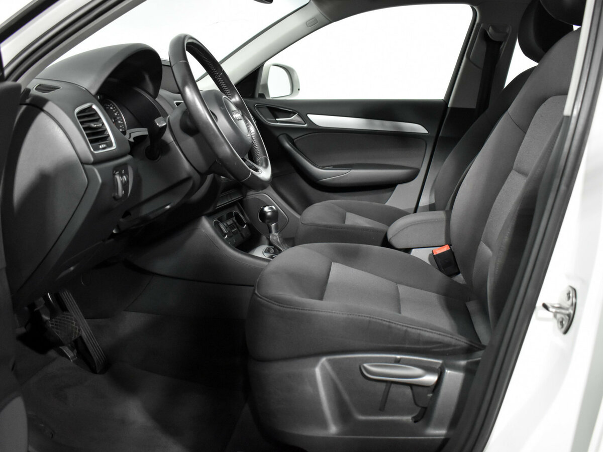 Б/У Ауди К3 2015 года. Фото: #8