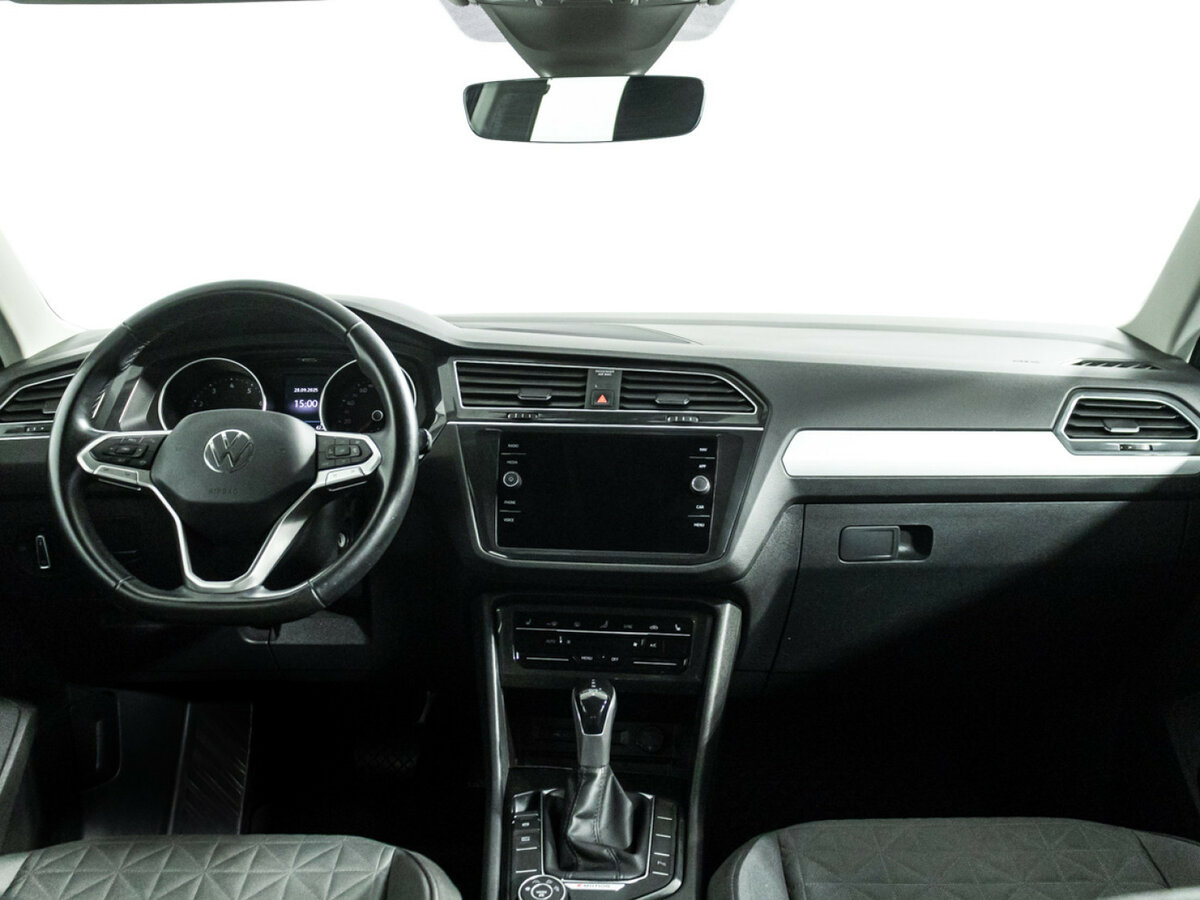 Б/У Фольксваген Тигуан 2021 года. Фото: #12