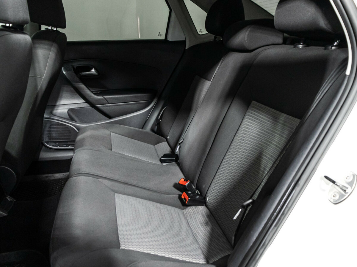 Б/У Фольксваген Поло 2013 года. Фото: #9