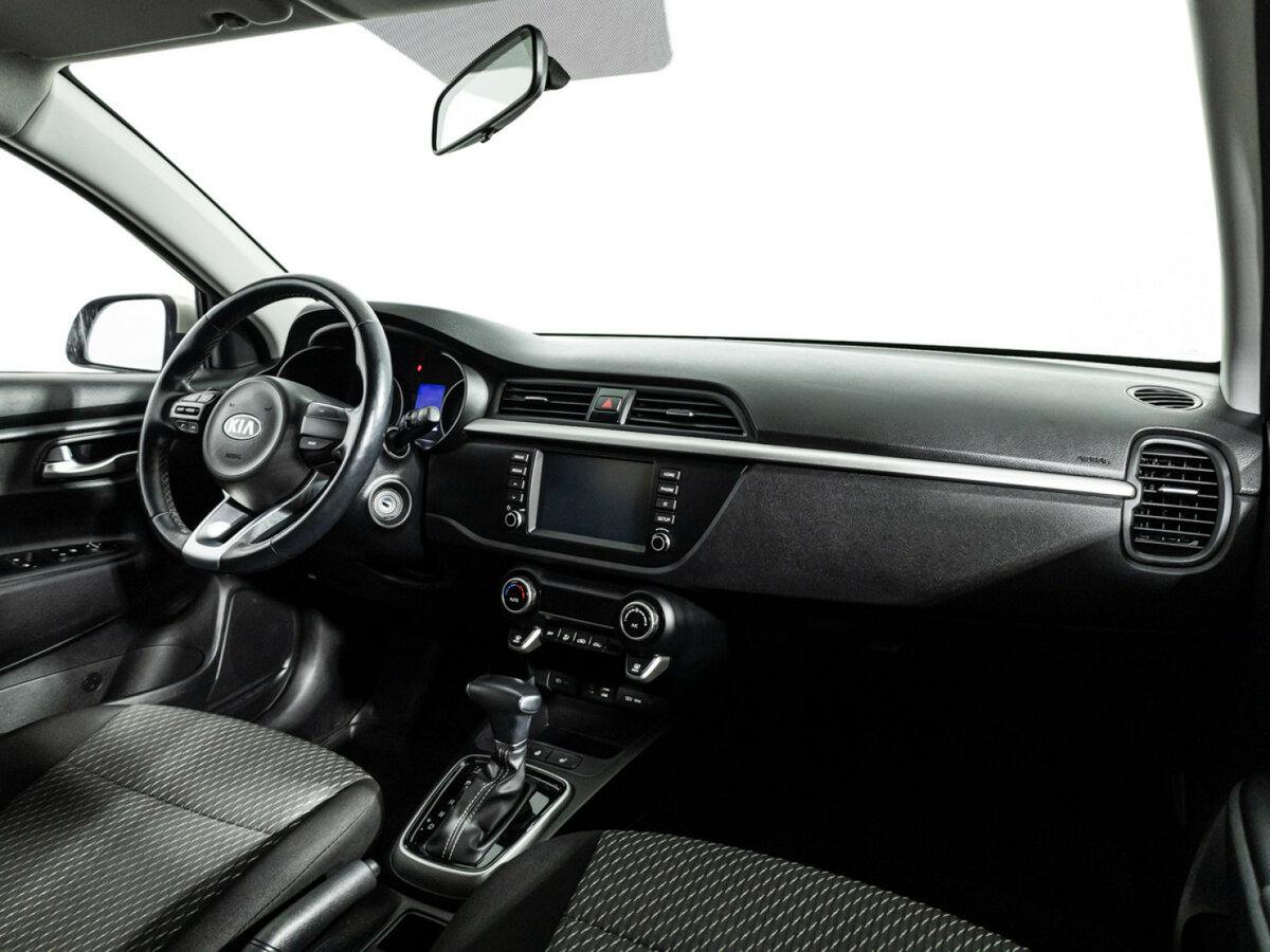 Б/У Киа Рио 2018 года. Фото: #8