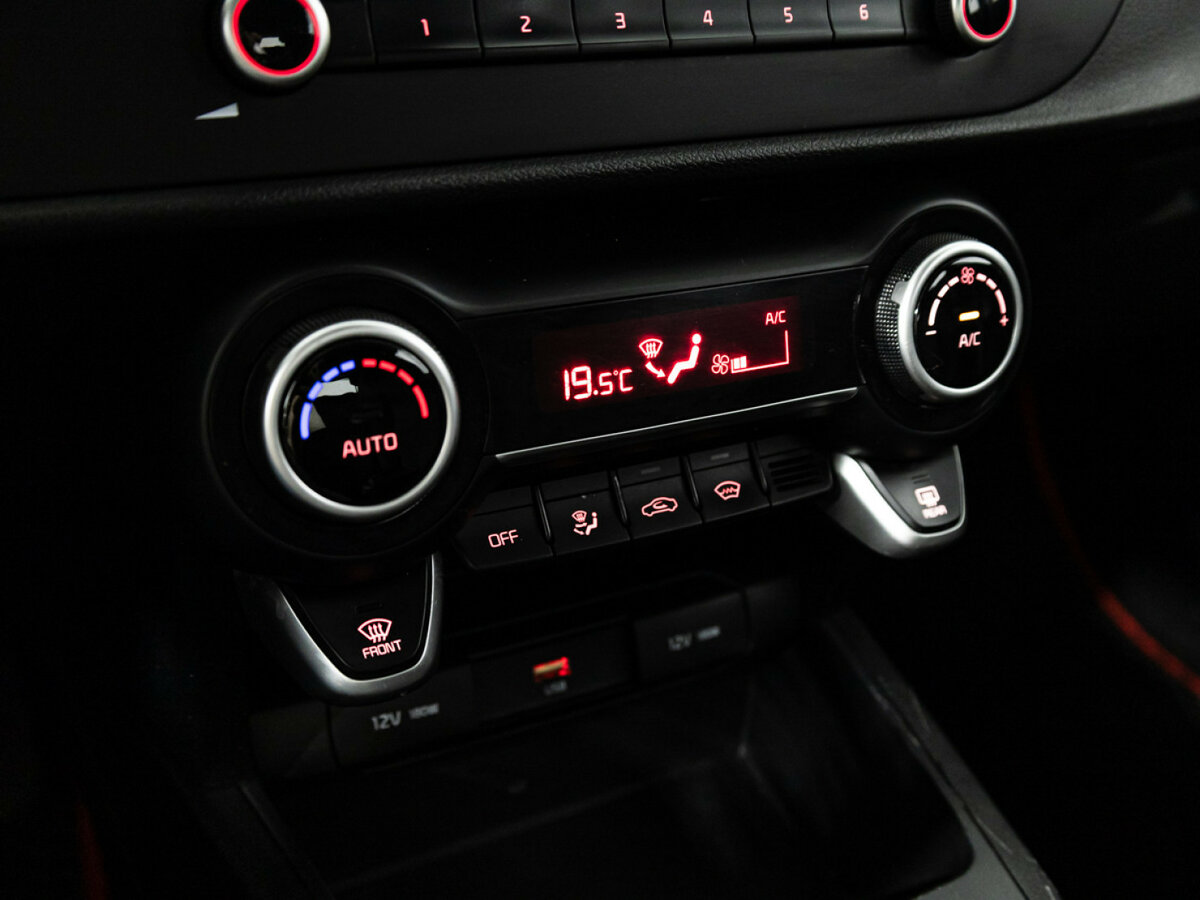 Б/У Киа Рио 2020 года. Фото: #14