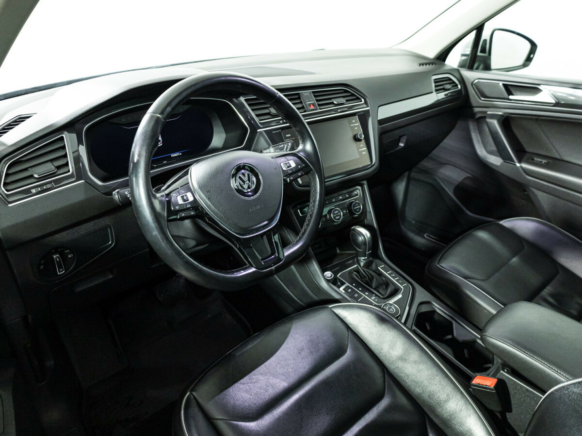 Б/У Фольксваген Тигуан 2018 года. Фото: #10