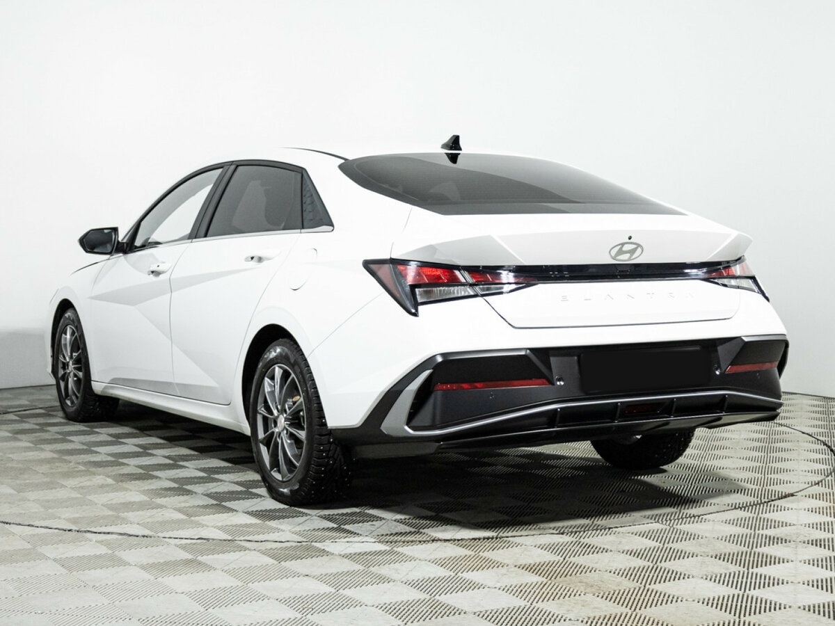 Б/У Хендай Елантра 2023 года. Фото: #6