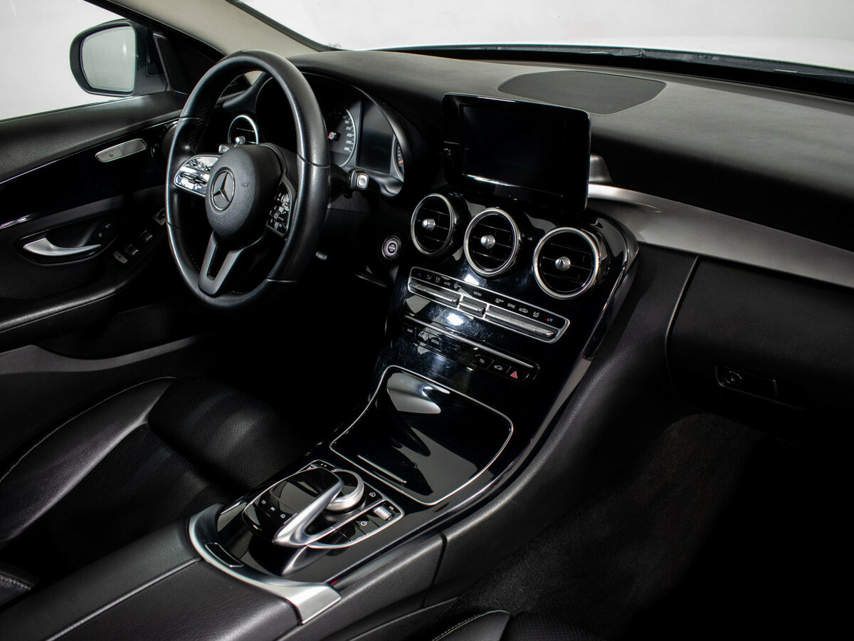 Б/У Мерседес-Бенц Ц-Класс 2019 года. Фото: #8