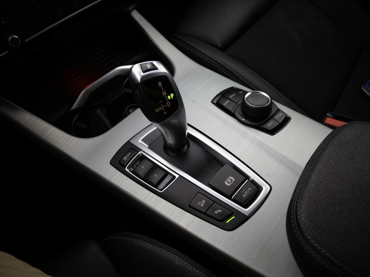 Б/У БМВ Икс3 2015 года. Фото: #7