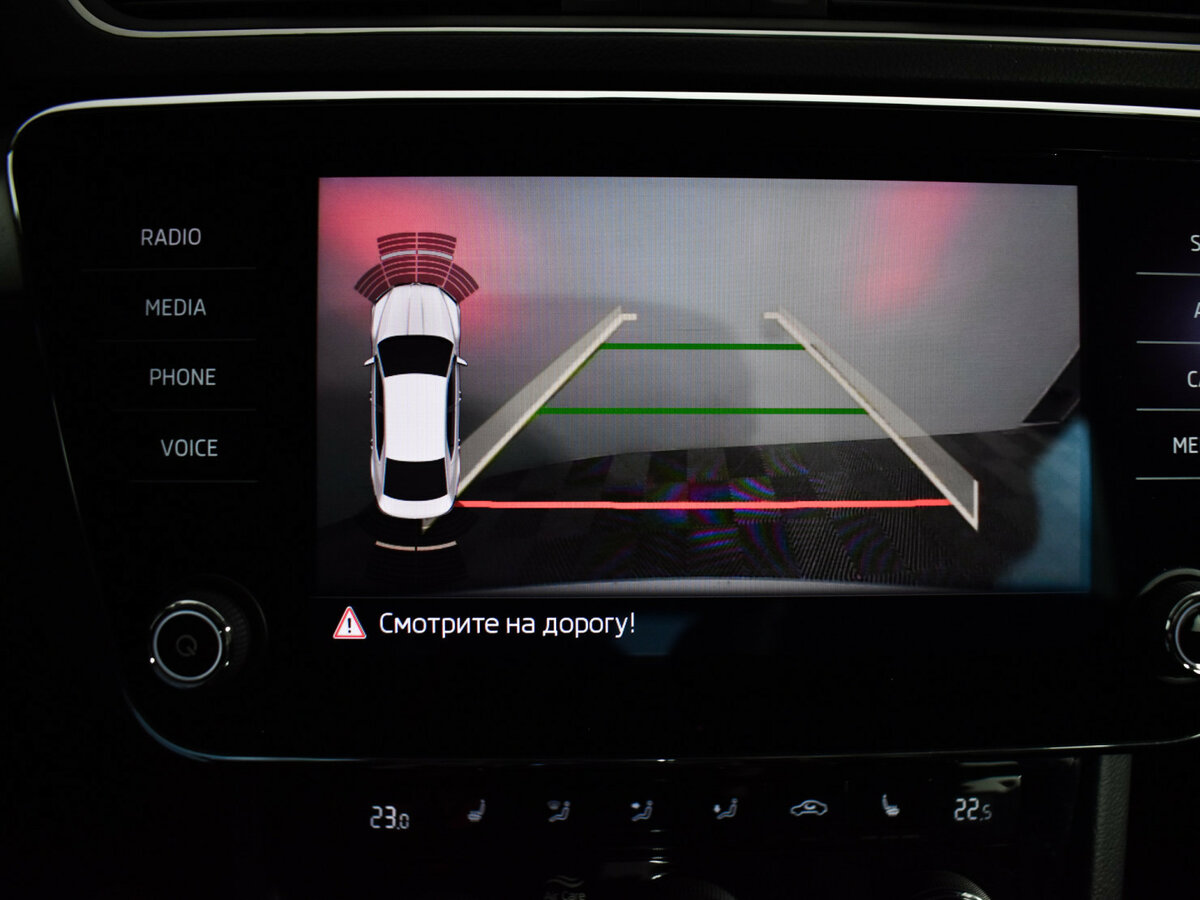 Б/У Шкода Суперб 2018 года. Фото: #13