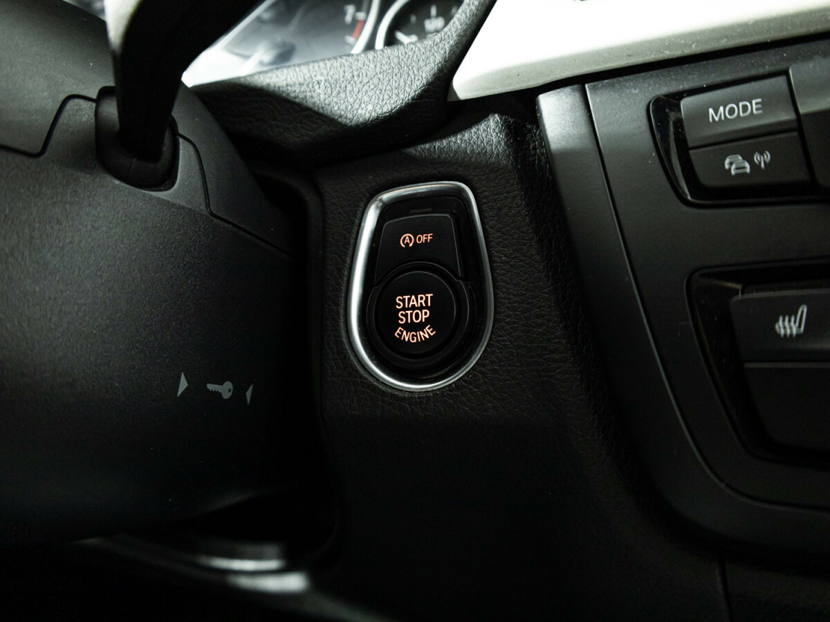 Б/У БМВ 3 серии 2015 года. Фото: #15