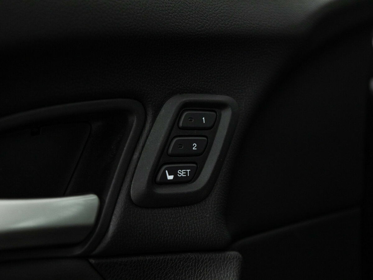 Б/У Хонда Кросстур 2014 года. Фото: #13