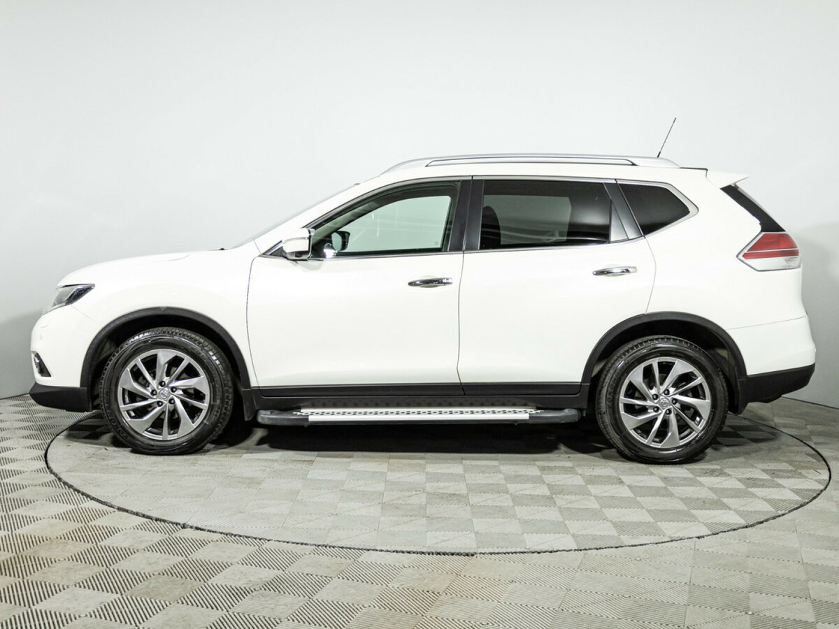 Б/У Ниссан Икс-Трейл 2016 года. Фото: #7