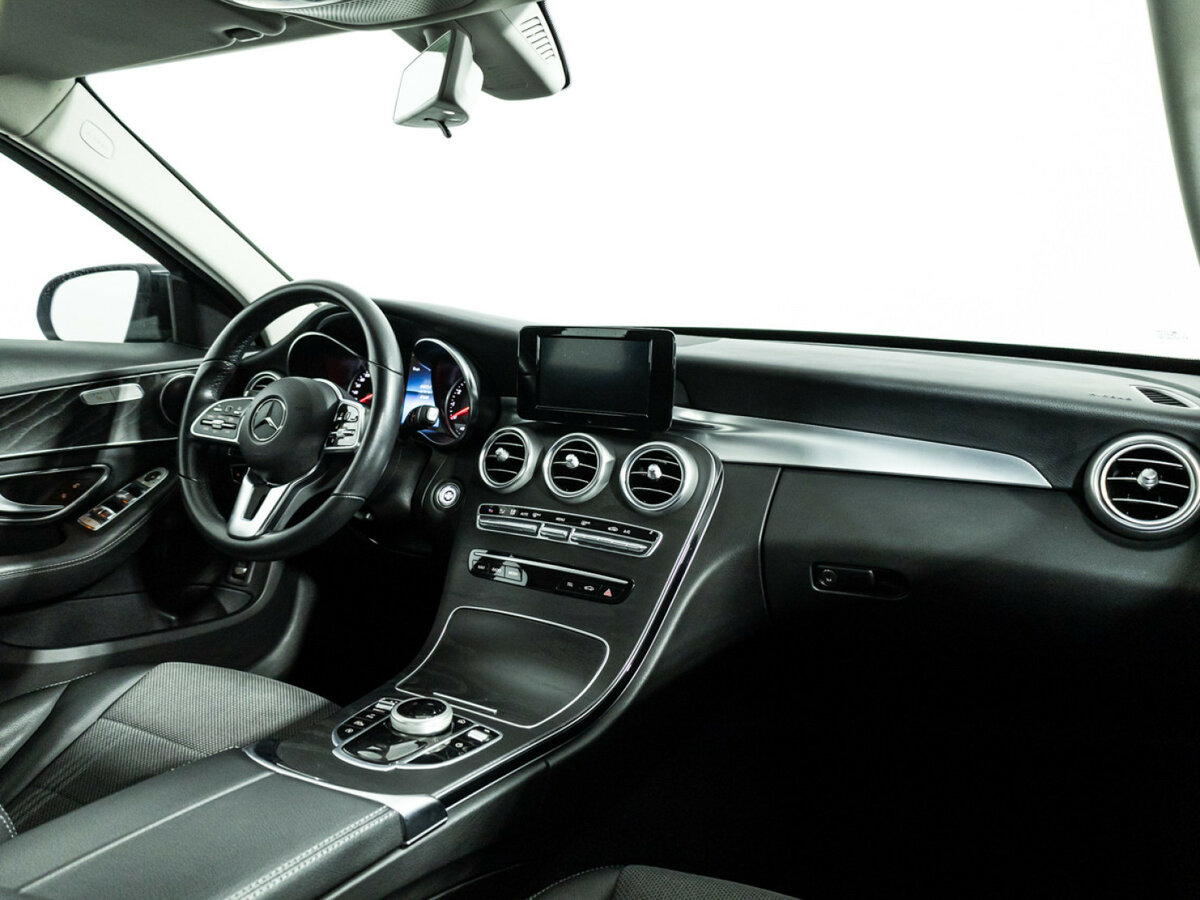 Б/У Мерседес-Бенц Ц-Класс 2019 года. Фото: #8