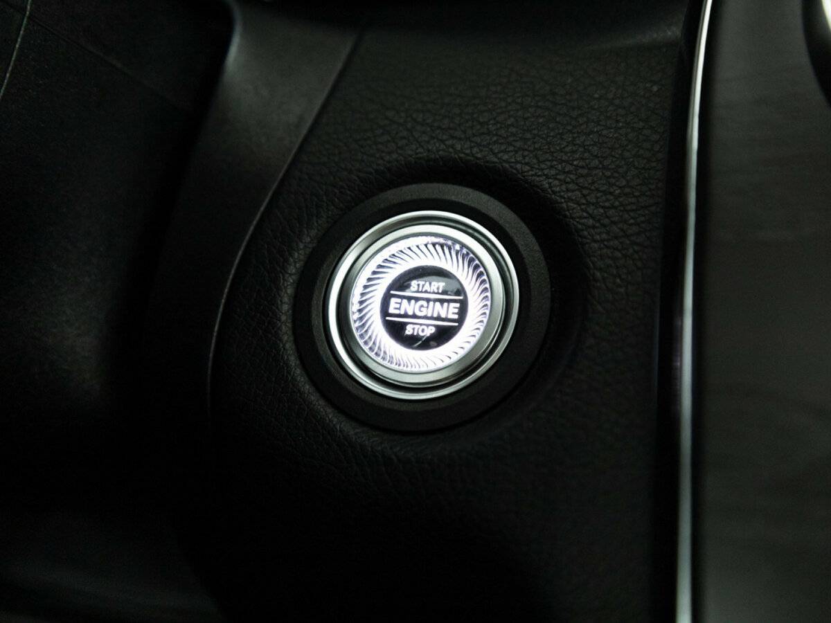 Б/У Мерседес-Бенц Ц-Класс 2019 года. Фото: #20